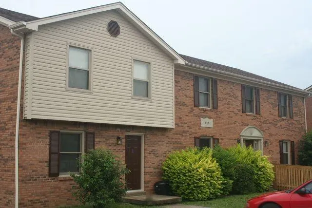124 MAPLE HILL DR - L6 - 4  124 MAPLE HILL DR - L6 for Sale