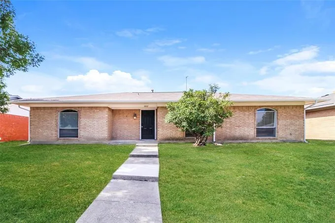1822 El Paso St, LEWISVILLE, TX 75077 for Sale