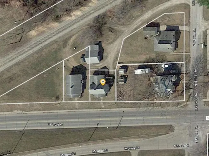 1St, NEWTON, IA 50208  616978615 for Sale
