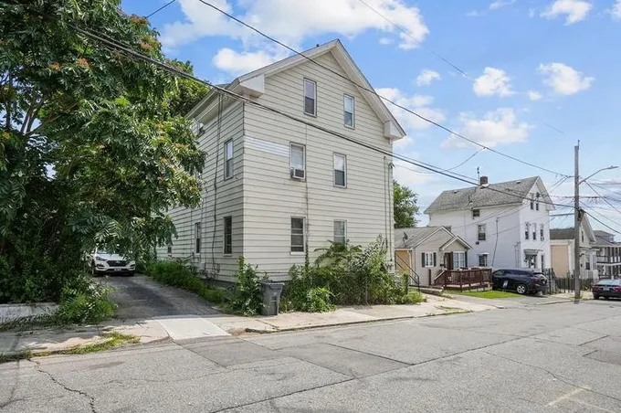 49 Commodore St, Providence, RI 02904 - MLS 1341934 for Sale