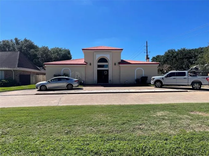 601 Westview Terrace Dr, Sealy, TX 77474 for Sale