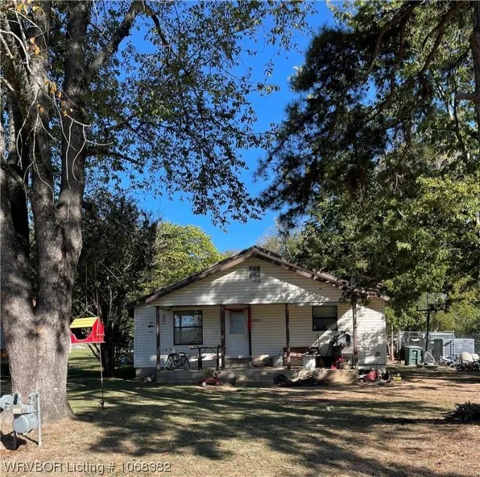 1025 FALCONER ST, Arkoma, OK 74901 Single Family Residence For Sale  MLS# 1068382