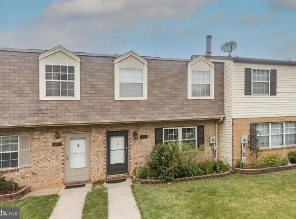 6830 Larkspur Square Frederick, MD 21703 - Home For Rent