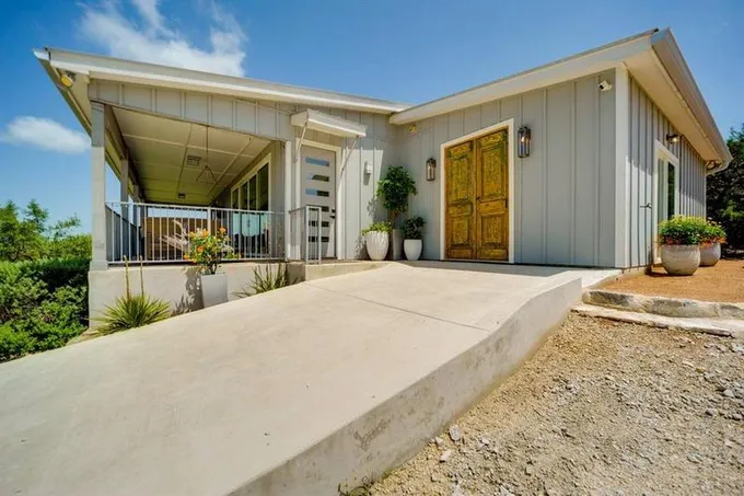 234 Twin Sisters Dr, Spring Branch, TX 78070 for Rent