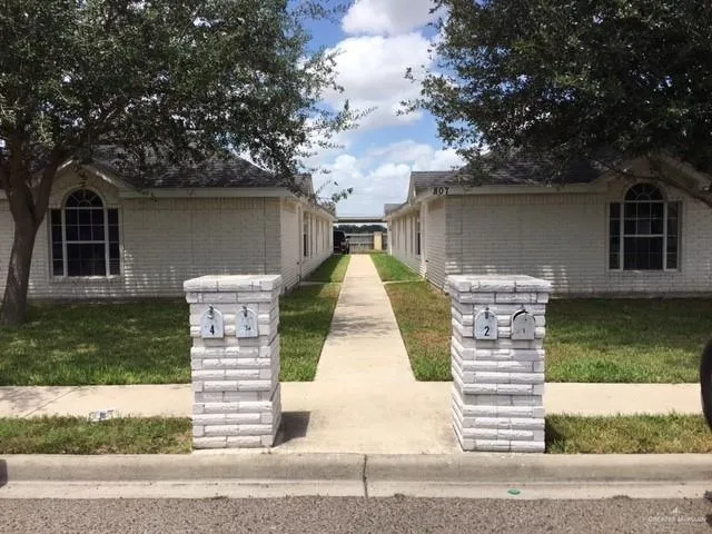 807 N Cross Lane, Edinburg, TX 78541 for Rent