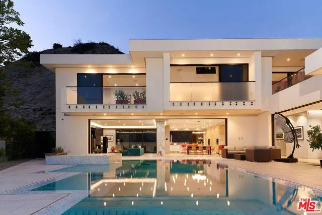 5107 Los Hermosos, Los Angeles CA 90027 for Sale
