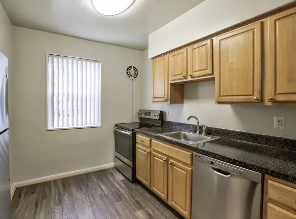 2103 Hildarose Dr Silver Spring, MD - Apartments For Rent