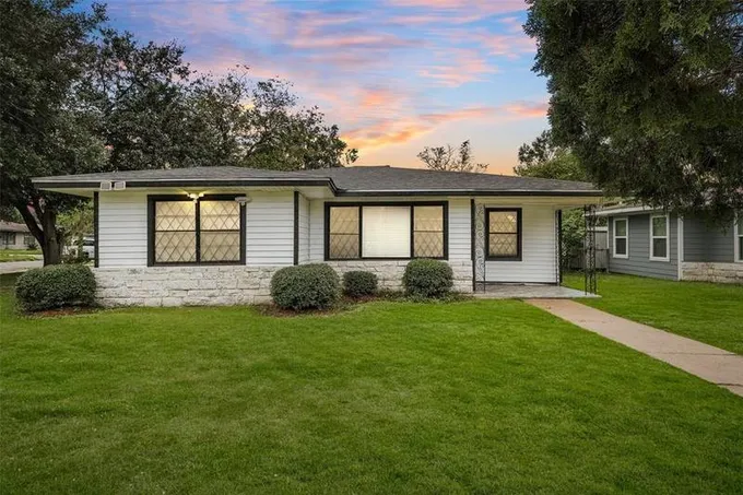 912 Coleman Ave, Pasadena, TX 77506 for Sale
