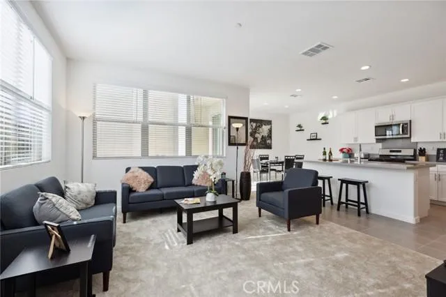 4331 S. Cantos Paseo 24, Ontario CA 91761 for Sale