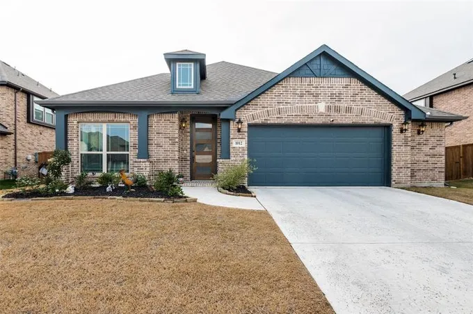1012 Timber Ridge Dr, Justin, TX 76247 for Sale