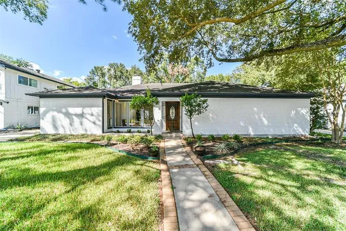11910 Riverview Dr, Houston, TX 77077 for Rent