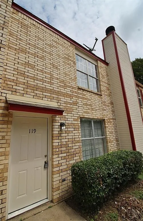 119 Austin Stone Dr, Duncanville, TX 75137 for Rent