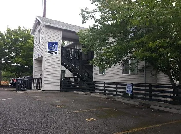 College Park Apartments Portland, OR - Apartments For Rent