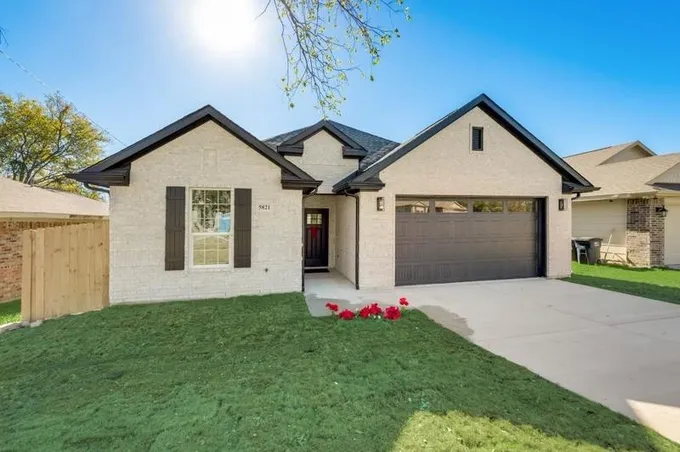 5821 Farnsworth Ave, Fort Worth, TX 76107 - MLS 20490205 for Sale