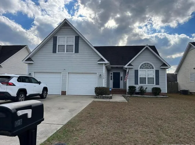 1429 Aultroy Dr, Fayetteville, NC 28306 - MLS LP717477 for Sale