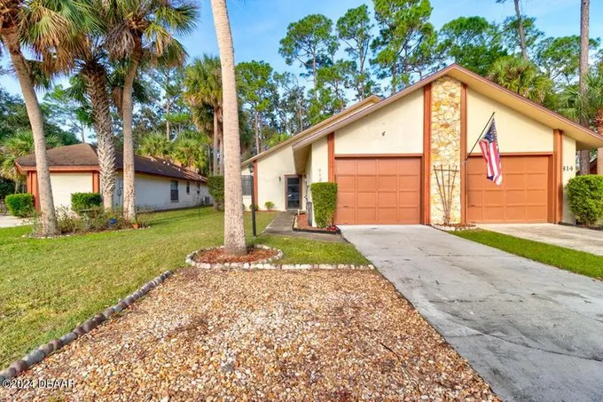 812 Stonybrook Cir, Port Orange, FL 32127  MLS# 1118582 for Sale