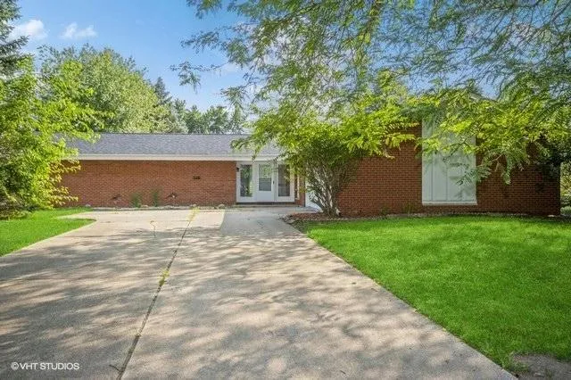 2701 SHEFFIELD DR, Bloomington, IL 61704 Single Family Residence For Sale  MLS# 11849307