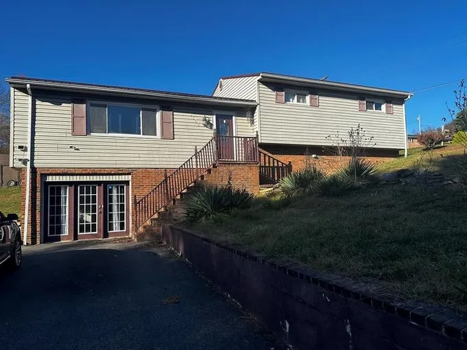 Pounding Mill, Tazewell County, VA House for sale Property ID: 417578299