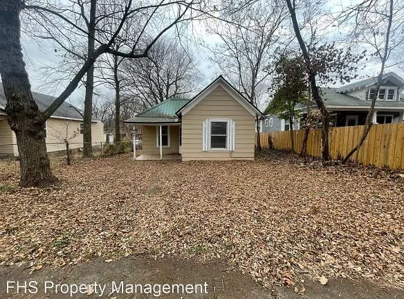 807 S Nettleton Ave Springfield, MO 65806 - Home For Rent