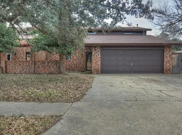 3111 75th St Lubbock, TX 79423 - Home For Rent
