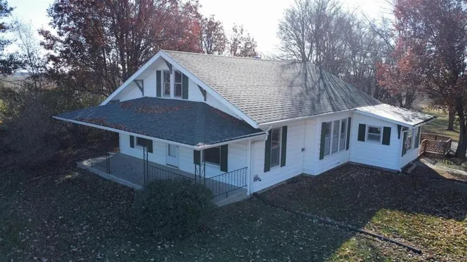 Hiawatha, Brown County, KS House for sale Property ID: 418324394