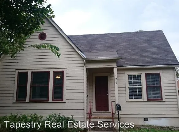 1915 Robbins Pl Austin, TX 78705 - Home For Rent