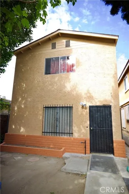 8755 S San Pedro, Los Angeles CA 90003 for Sale