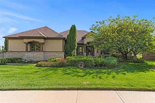 23985 St Andrews Court, Paola, KS 66071  605220689 for Sale