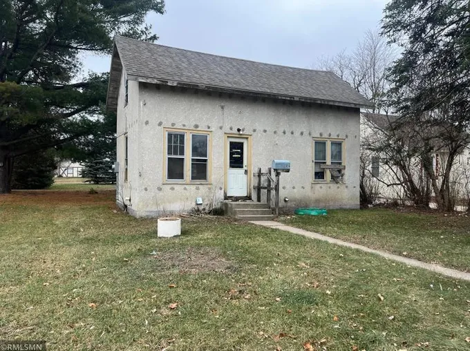 924 7th Ave NE, Brainerd, MN 56401 - MLS 6465870 for Sale