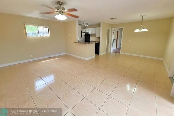 2 Crossings Cir #G, Boynton Beach, FL 33435 - MLS F10417207 for Rent