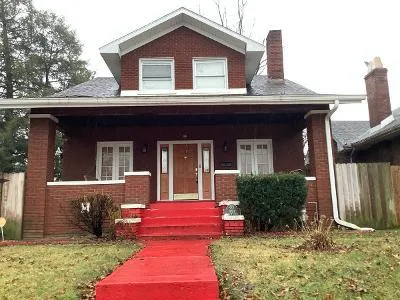 Ravenswood Dr for Sale