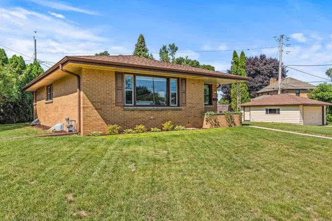 Saint Francis, Milwaukee County, WI House for sale Property ID: 417403020