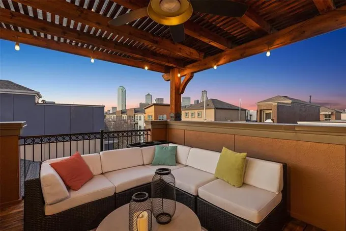 1338 Fitts Pl, Dallas, TX 75215 for Sale