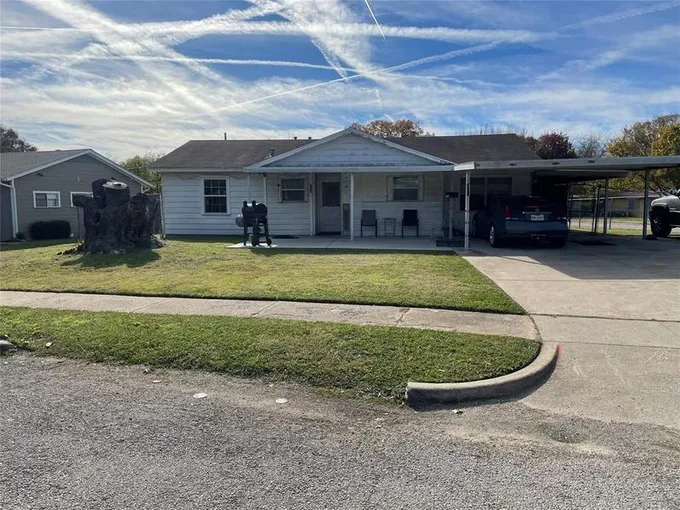 902 Tierra Dr, Mesquite, TX 75149 for Sale
