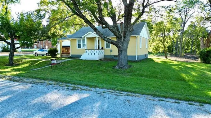 8626 NW BENTON ST, Amsterdam, MO 64723 Single Family Residence For Sale  MLS# 2456357 for Rent
