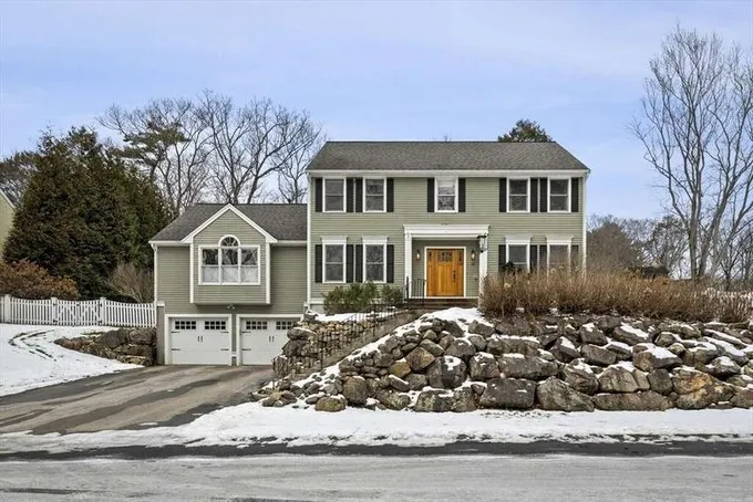9 Parsons Hill Rd, Wenham, MA 01984  620953532 for Sale