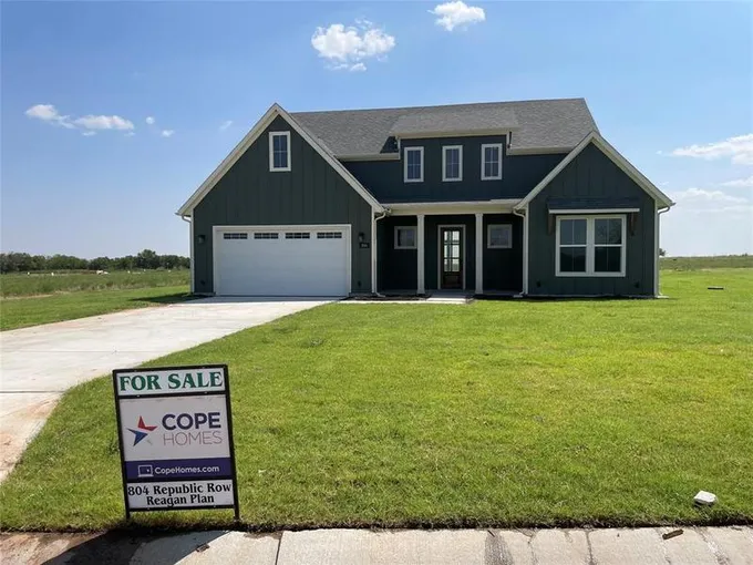 804 Republic Row, Nevada, TX 75173 for Sale