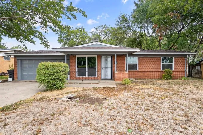 1445 Oak Grove Rd, Fort Worth, TX 76134 for Rent