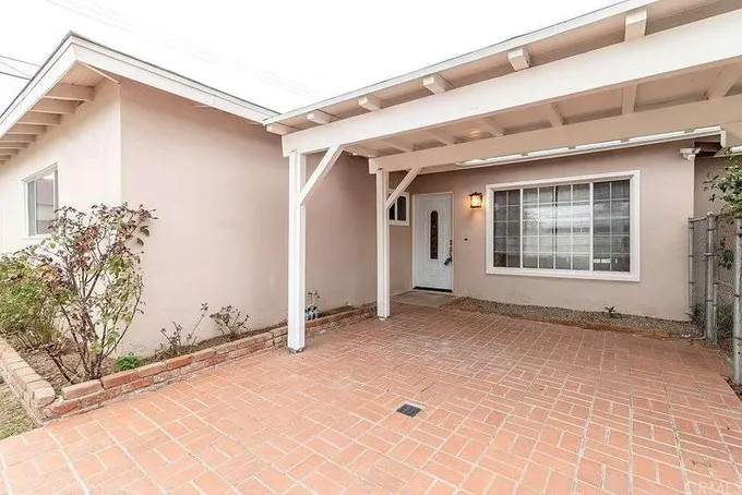 Velardo, YUCAIPA, CA 92399  620932295 for Sale