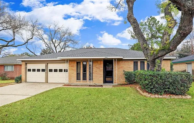 7739 Kensico Rd, Houston, TX 77036 for Rent