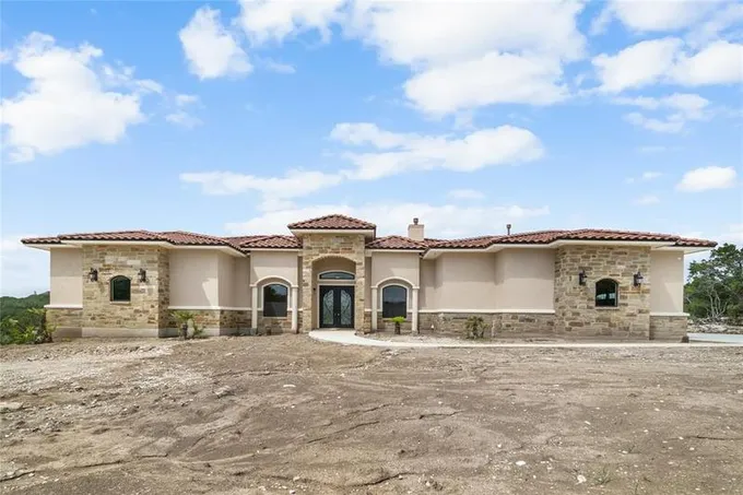 196 County Road 2814, Medina, TX 78056 for Sale