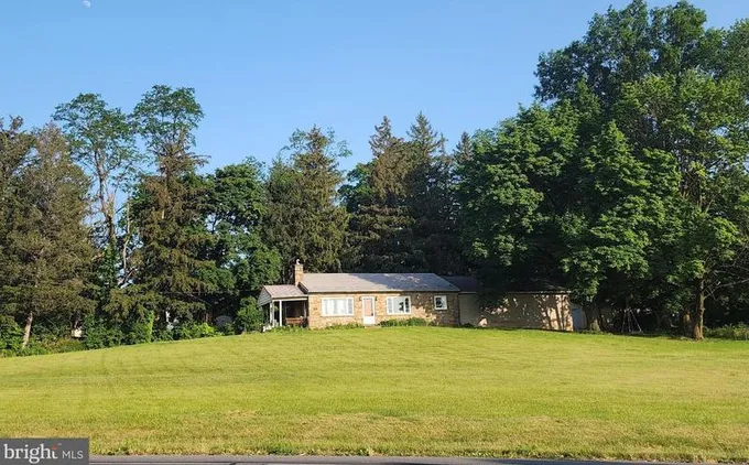 1531 N Reading Rd, Stevens, PA 17578 - MLS PALA2035932 for Sale
