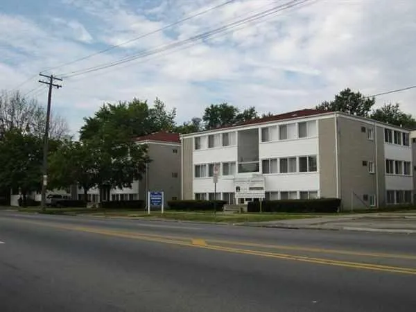 One bedroom  Greenview Apartments for Sale