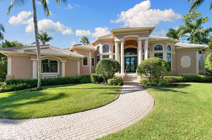 27240 Lakeway Ct, Bonita Springs, FL 34134 - MLS 223089983 for Sale