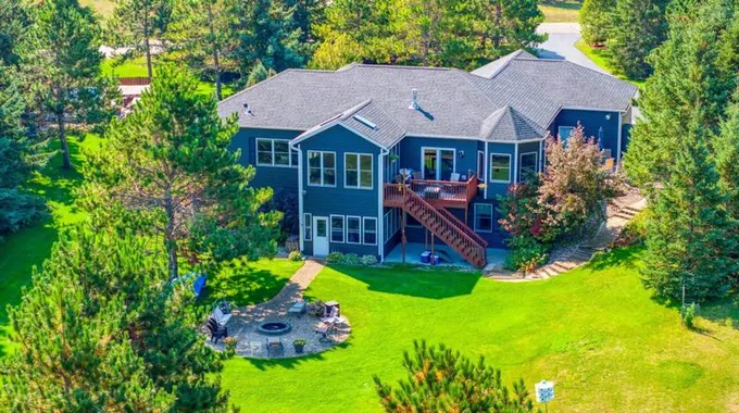 8925 Cove Dr NE, Bemidji, MN 56601 - MLS 6435216 for Sale
