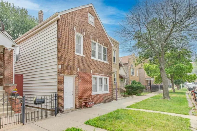 3817 S HONORE ST, Chicago, IL 60609 Multi Family For Sale  MLS# 11925605 for Rent