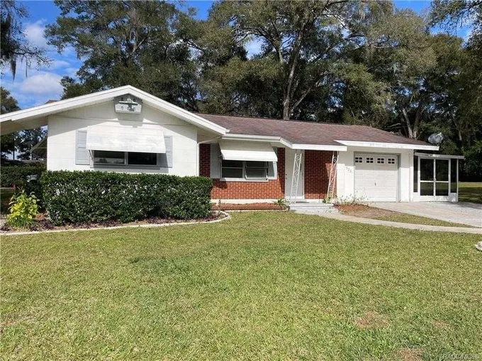 5221 E Live Oak Lane, Inverness, FL 34453  621118501 for Sale