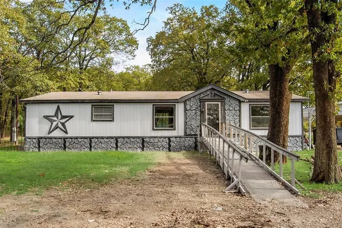 6403 Shady Acres Ln, Quinlan, TX 75474 for Sale