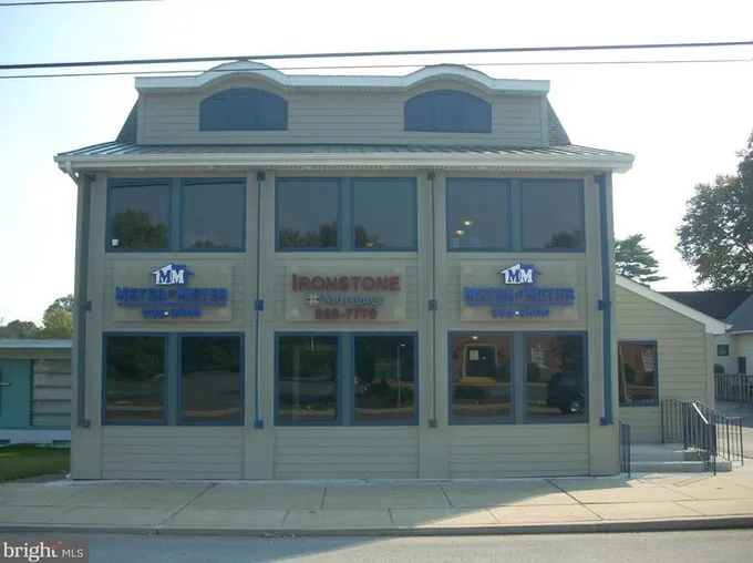 2706 Kirkwood Hwy, Wilmington, DE 19805 - MLS DENC2046404 for Sale