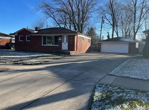 1121 Elliott Ave Madison Heights, MI 48071 - Home For Rent